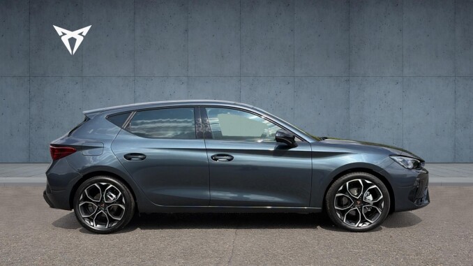 CUPRA Leon 1.5 eTSI 150 V2 5dr DSG Petrol Hatchback - Image 4